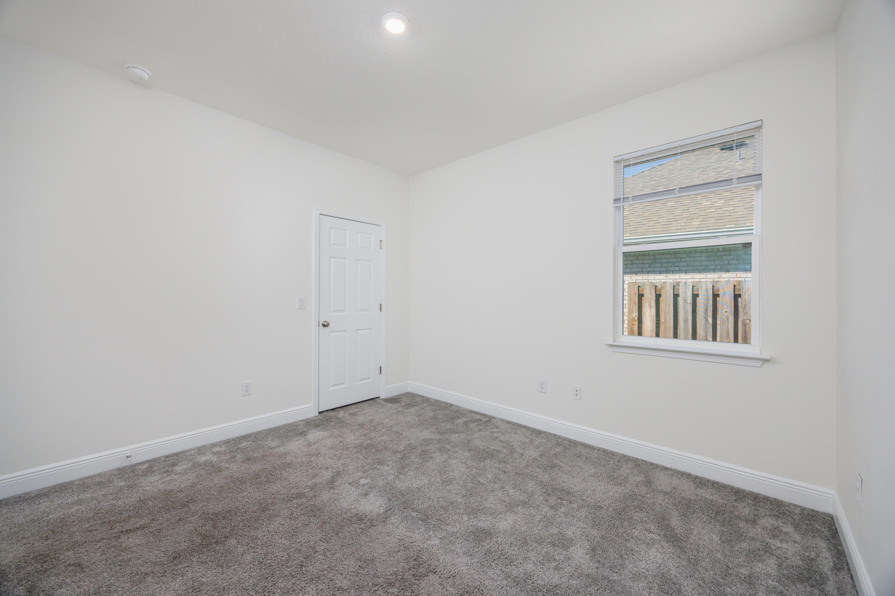 133 East Sky Way Freeport, FL 32439 - Photo 21 of 85 133 East Sky Way-23