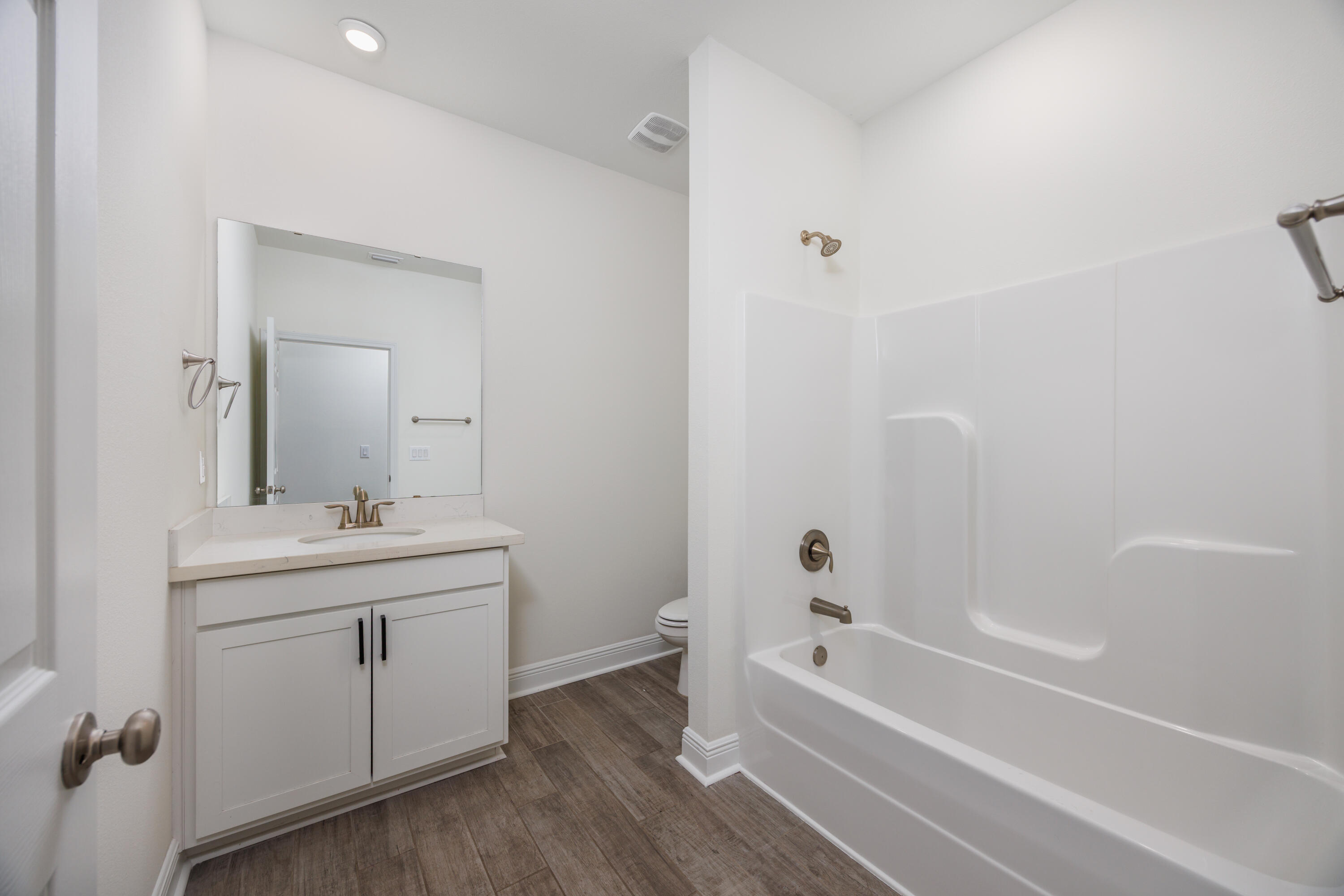 133 East Sky Way Freeport, FL 32439 - Photo 22 of 85 133 East Sky Way-24