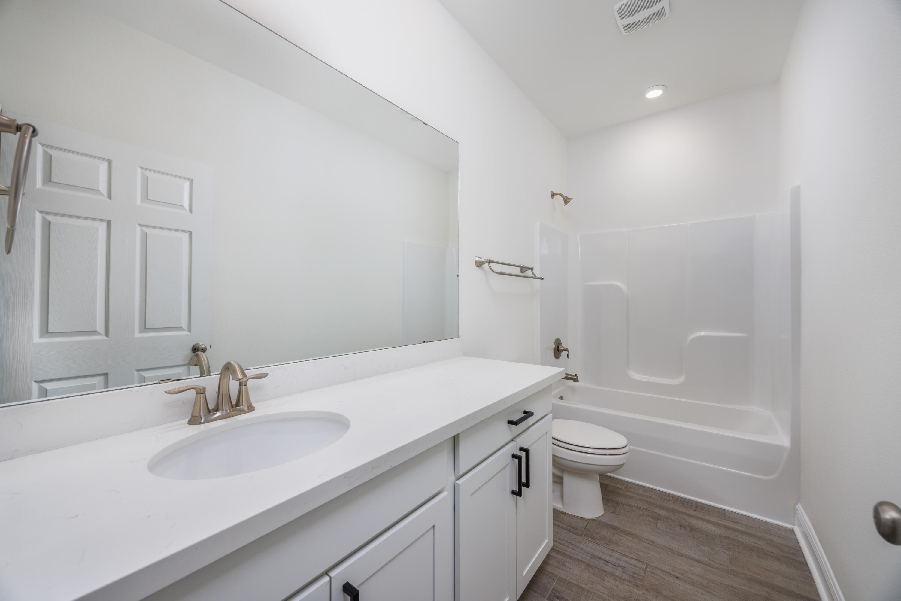 133 East Sky Way Freeport, FL 32439 - Photo 26 of 85 133 East Sky Way-29