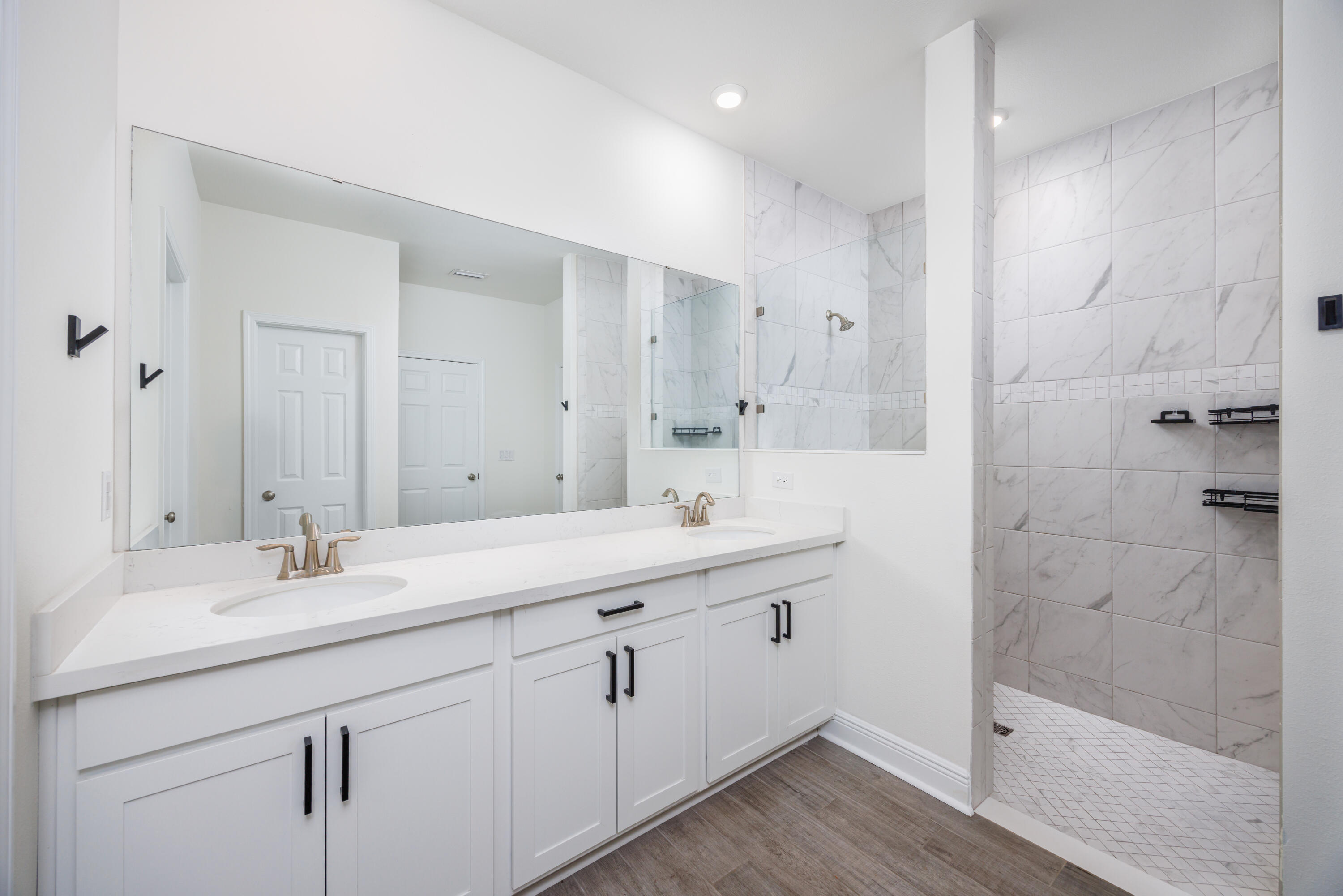133 East Sky Way Freeport, FL 32439 - Photo 29 of 85 133 East Sky Way-32