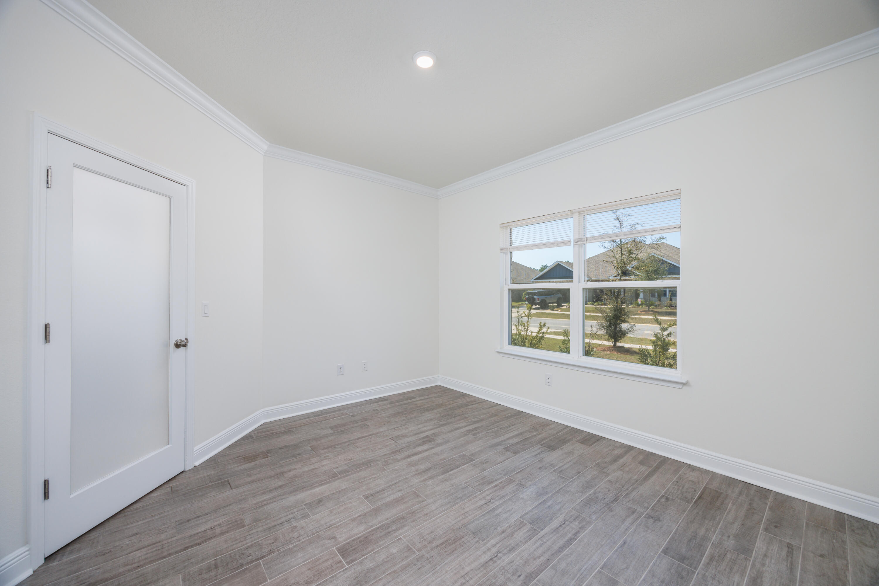 133 East Sky Way Freeport, FL 32439 - Photo 9 of 85 133 East Sky Way-11