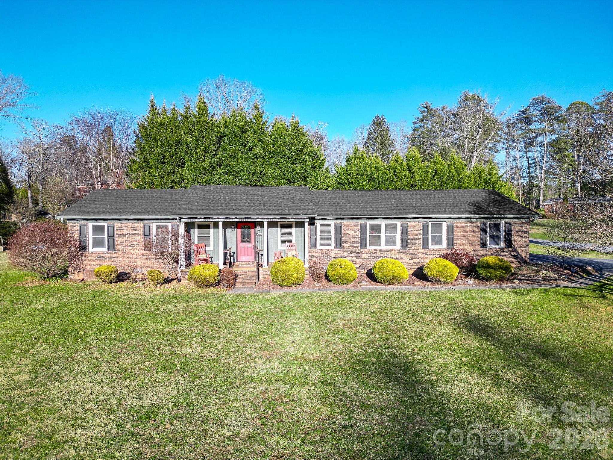 308 London Road Hendersonville, NC 28739 - Photo 1 of 28 Gallery Image 1