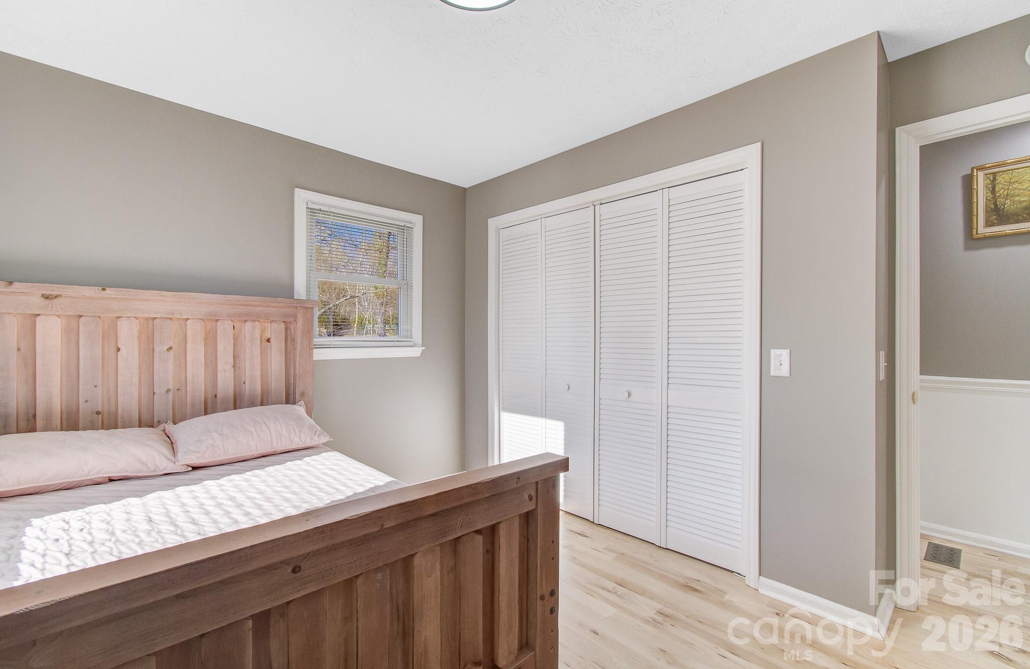 308 London Road Hendersonville, NC 28739 - Photo 17 of 28 Gallery Image 17