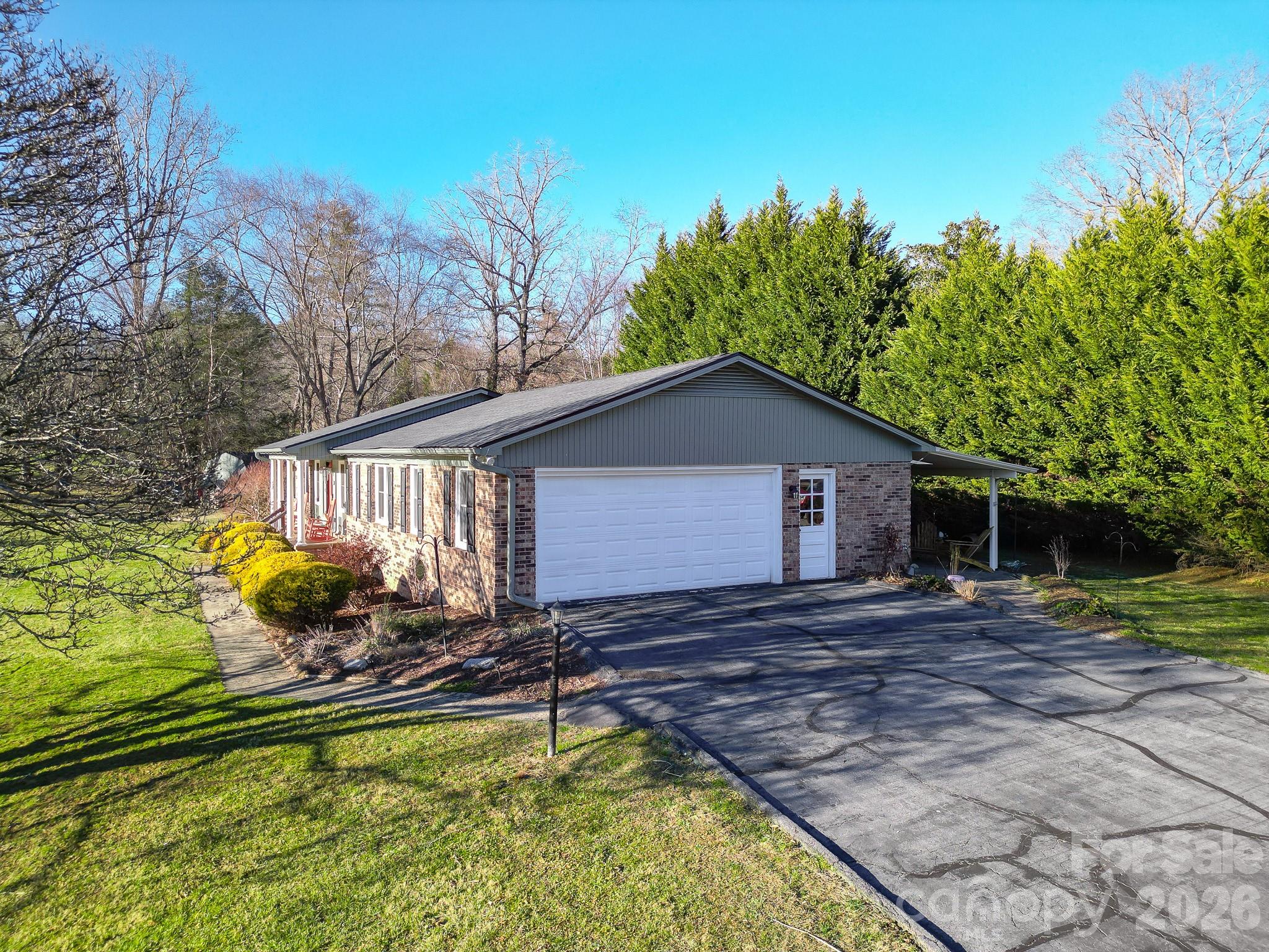 308 London Road Hendersonville, NC 28739 - Photo 24 of 28 Gallery Image 24