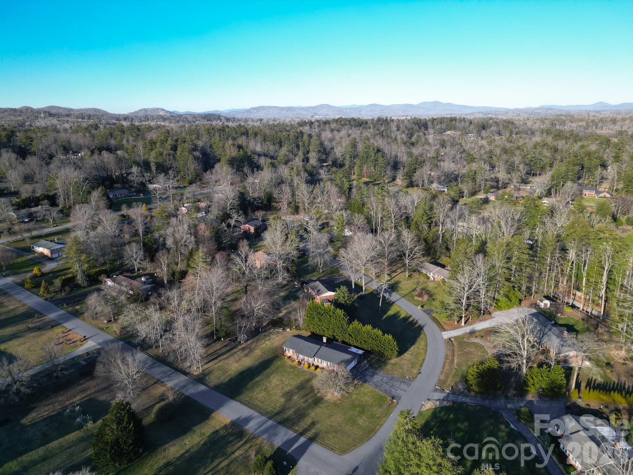 308 London Road Hendersonville, NC 28739 - Photo 27 of 28 Gallery Image 27