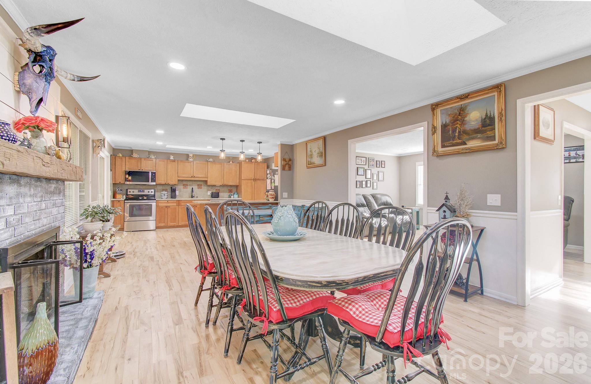 308 London Road Hendersonville, NC 28739 - Photo 8 of 28 Gallery Image 8