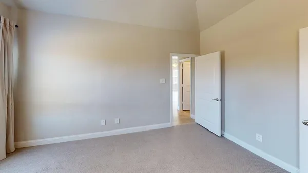 $2,700 | 811 Buffalo Drive, Lowry Crossing, TX 75069