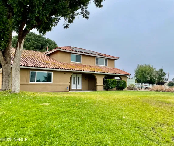 $1,250,000 | 684 Clubhouse Drive, Santa Maria, CA 93455