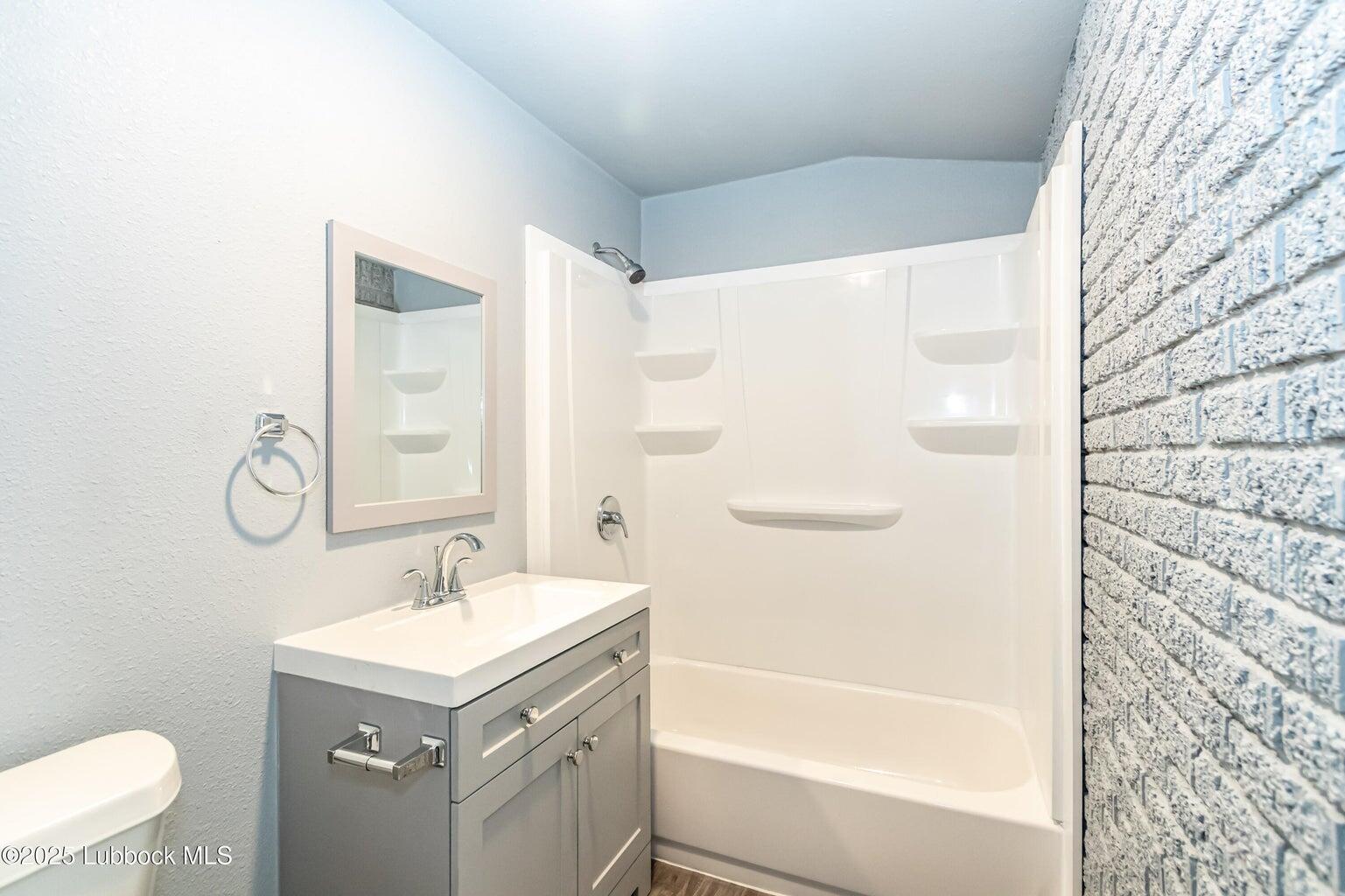 2310 15th Street Lubbock, TX 79401 - Photo 12 of 14 20250618191937031314000000-o