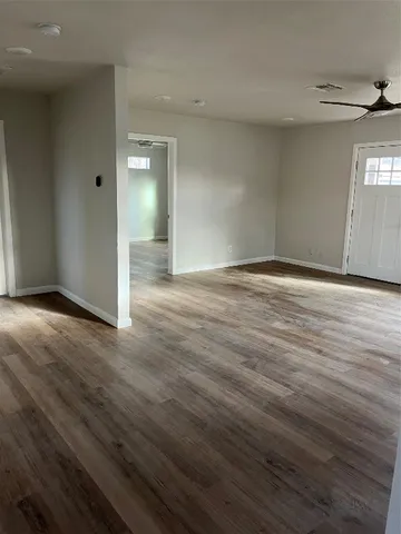 $1,750 | 1100 Wallace Street, Taylor, TX 76574