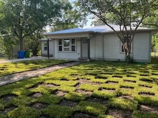 $1,750 | 1100 Wallace Street, Taylor, TX 76574