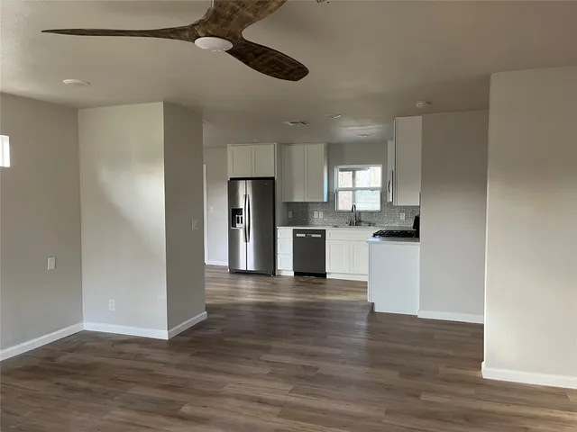 $1,750 | 1100 Wallace Street, Taylor, TX 76574