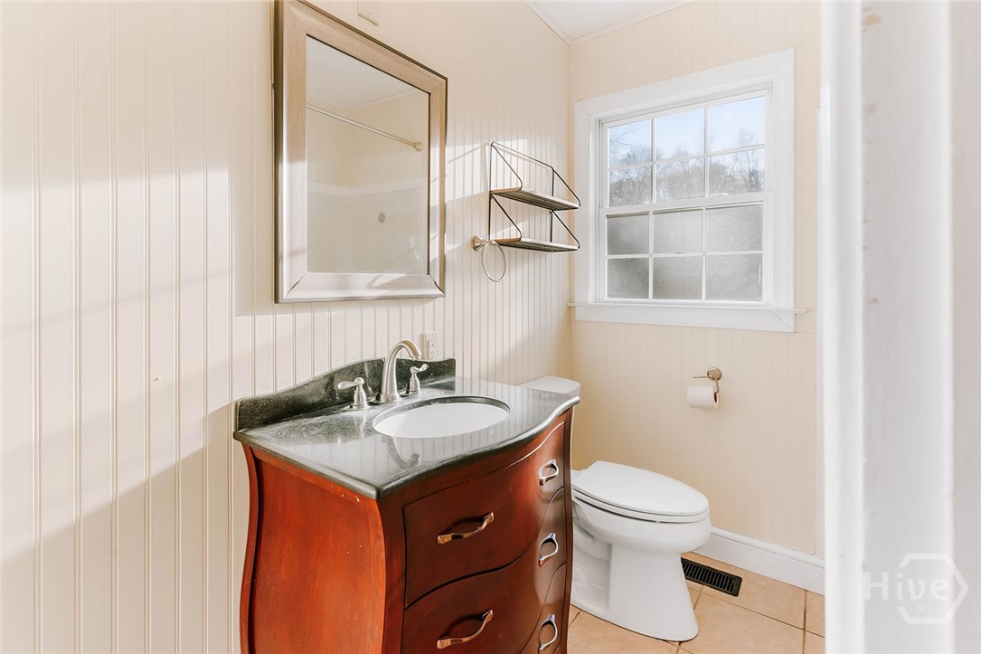 549 Gholston Street Comer, GA 30629 - Photo 17 of 49