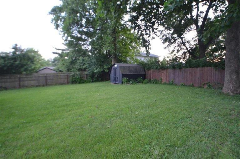 3391 Post Road Lexington, KY 40503 - Photo 4 of 31 Privacy here within walking distance of