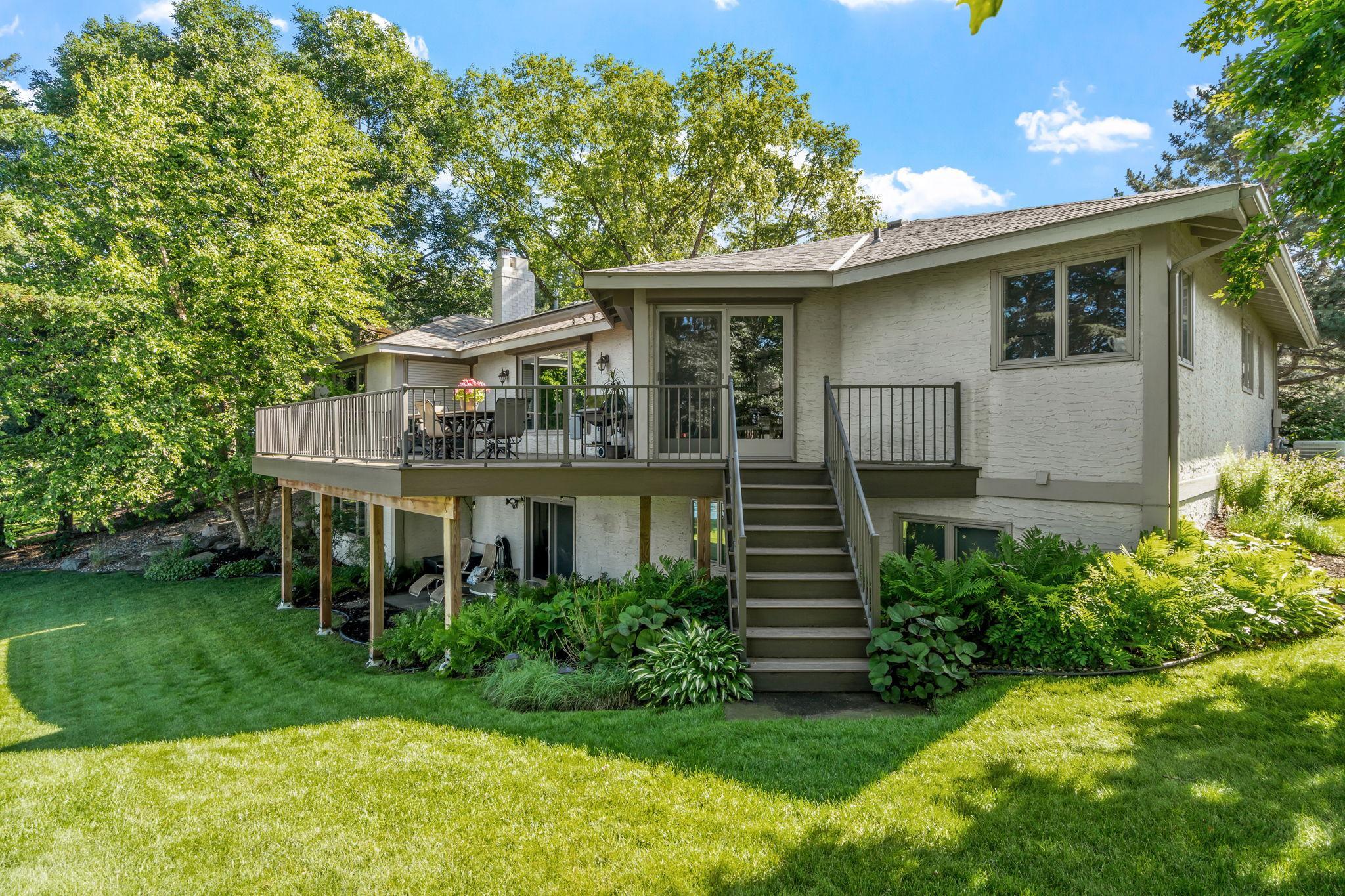7990 Island Road Eden Prairie, MN 55347 - Photo 4 of 48