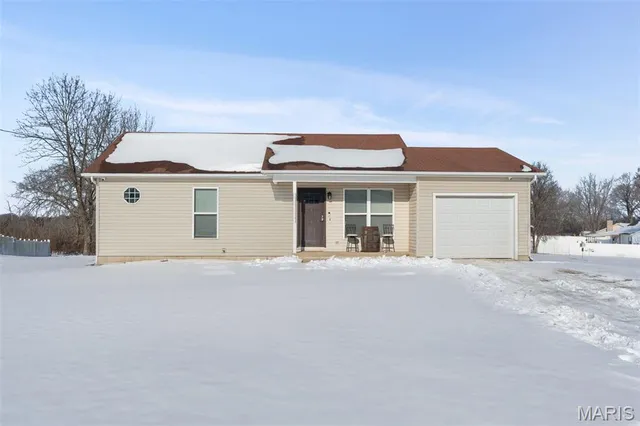 $245,000 | 5105 Scarlett Ohara Lane, Villa Ridge, MO 63089