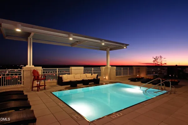 $485,000 | 400 West North Street, Unit 718, Raleigh, NC 27603