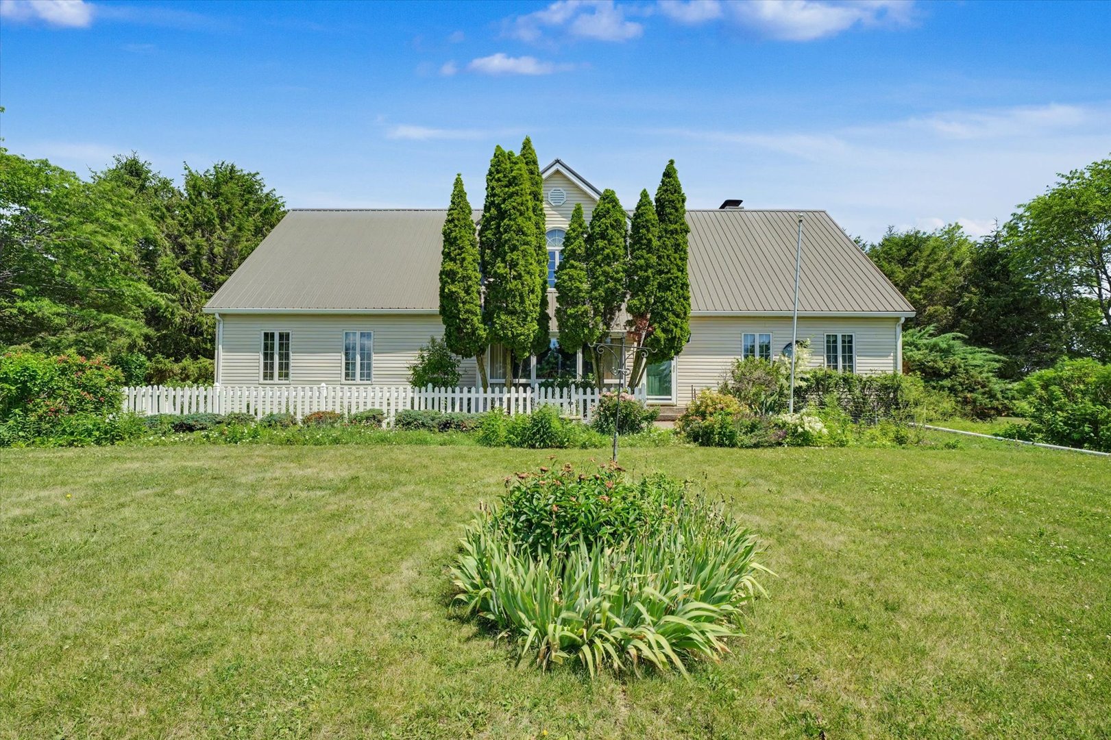 12509 East 3900 N Road Hoopeston, IL 60942 - Photo 2 of 8 Gallery Image 2