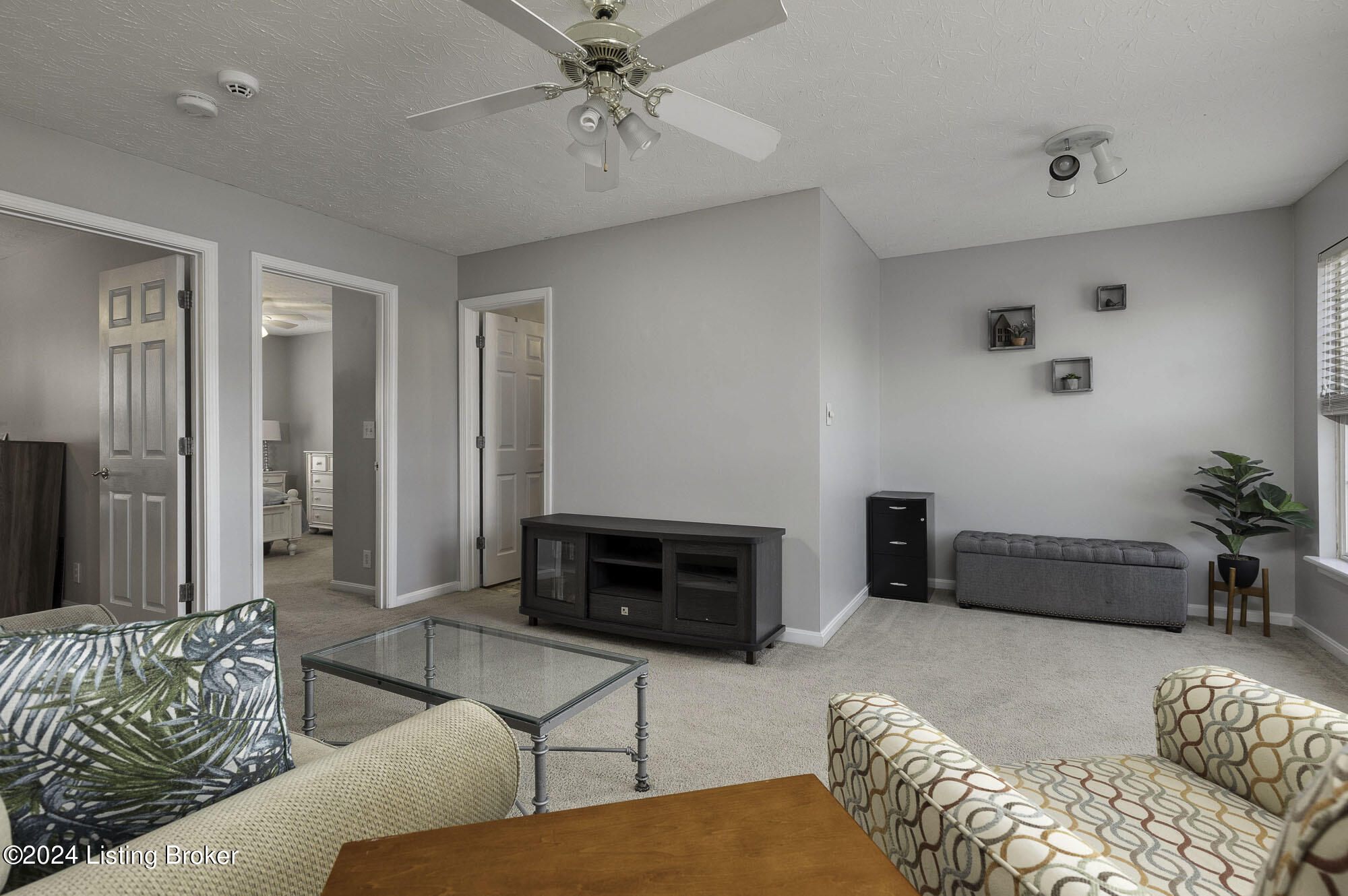 6513 Harrogate Road Louisville, KY 40229 - Photo 17 of 41 Harogate017
