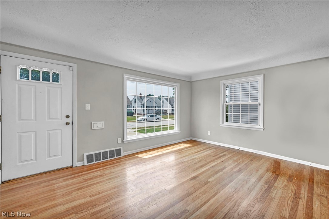 29313 Barjode Road Willowick, OH 44095 - Photo 5 of 29