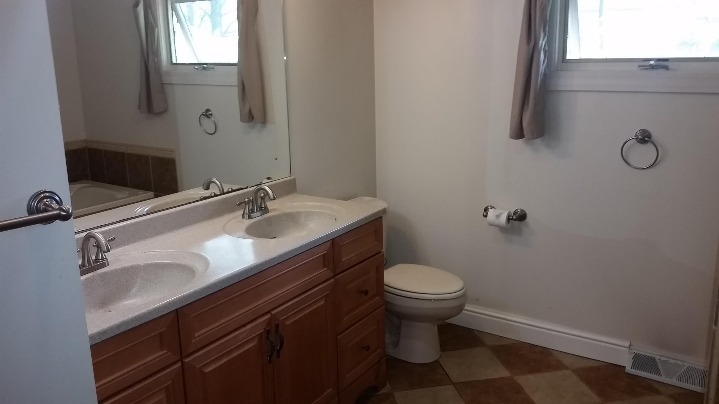 7638 Perry Road Delaware, OH 43015 - Photo 10 of 19 Gallery Image 10
