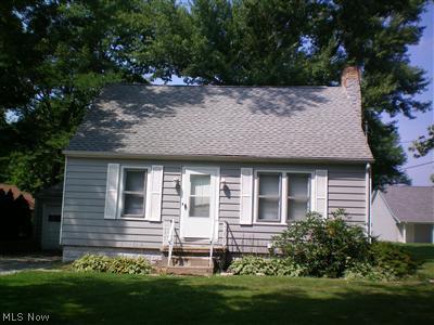 2250 West River Road Newton Falls, OH 44444 - Photo 1 of 1 front view