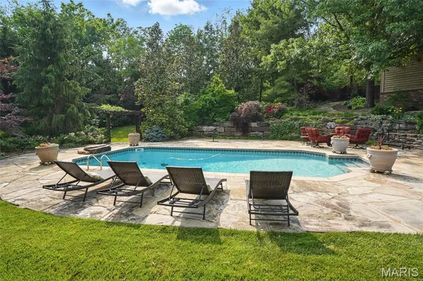 $1,715,000 | 311 Larimore Valley Drive, Wildwood, MO 63005