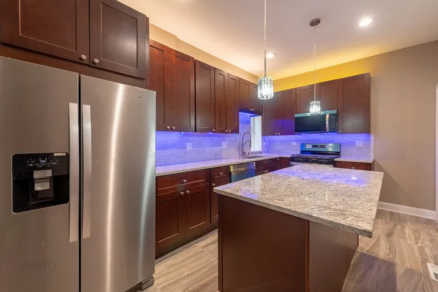 $675,000 | 35 North Mayfield Avenue, Chicago, IL 60644