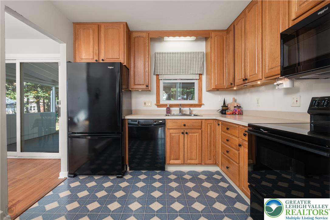 1918 Pinehurst Road Bethlehem, PA 18018 - Photo 14 of 22 Gallery Image 14