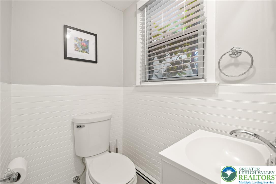 1918 Pinehurst Road Bethlehem, PA 18018 - Photo 17 of 22 Gallery Image 17