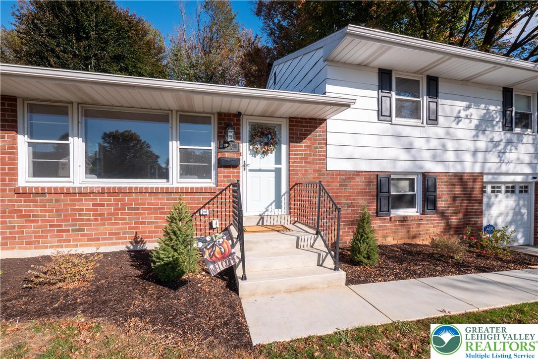 1918 Pinehurst Road Bethlehem, PA 18018 - Photo 5 of 22 Gallery Image 5
