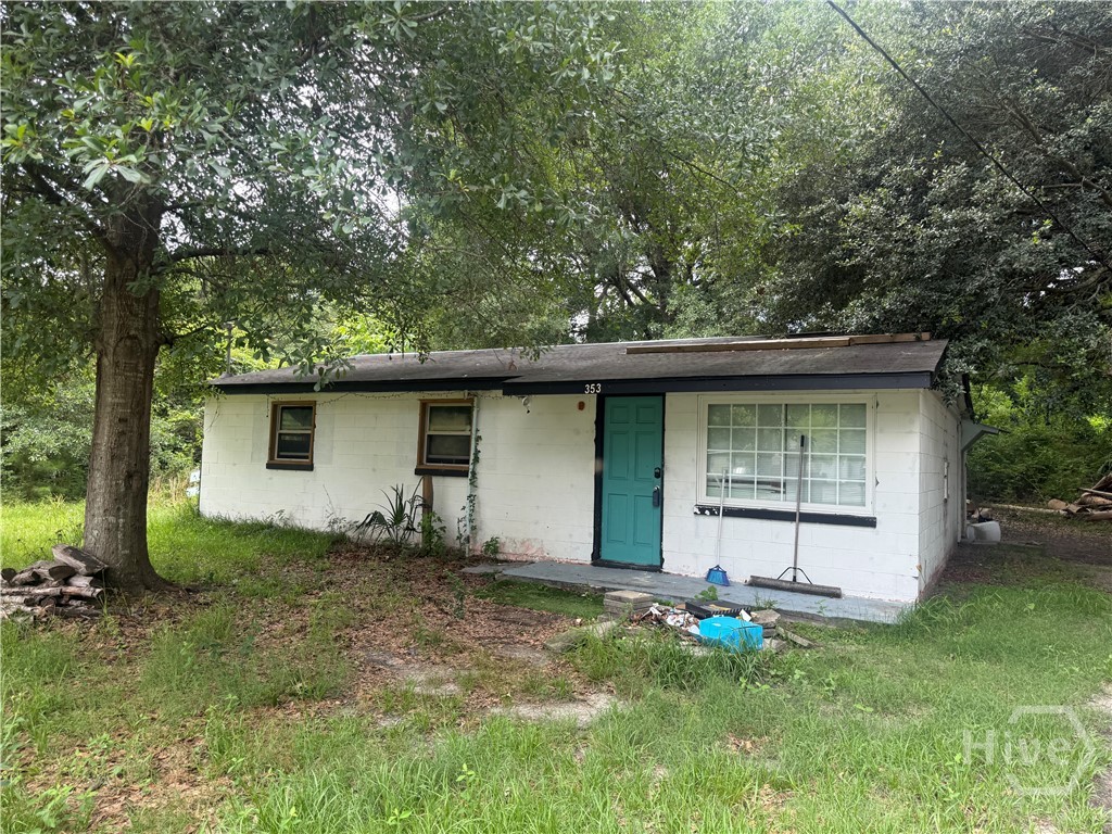 353 Beaufort Road Savannah, GA 31419 - Photo 1 of 3