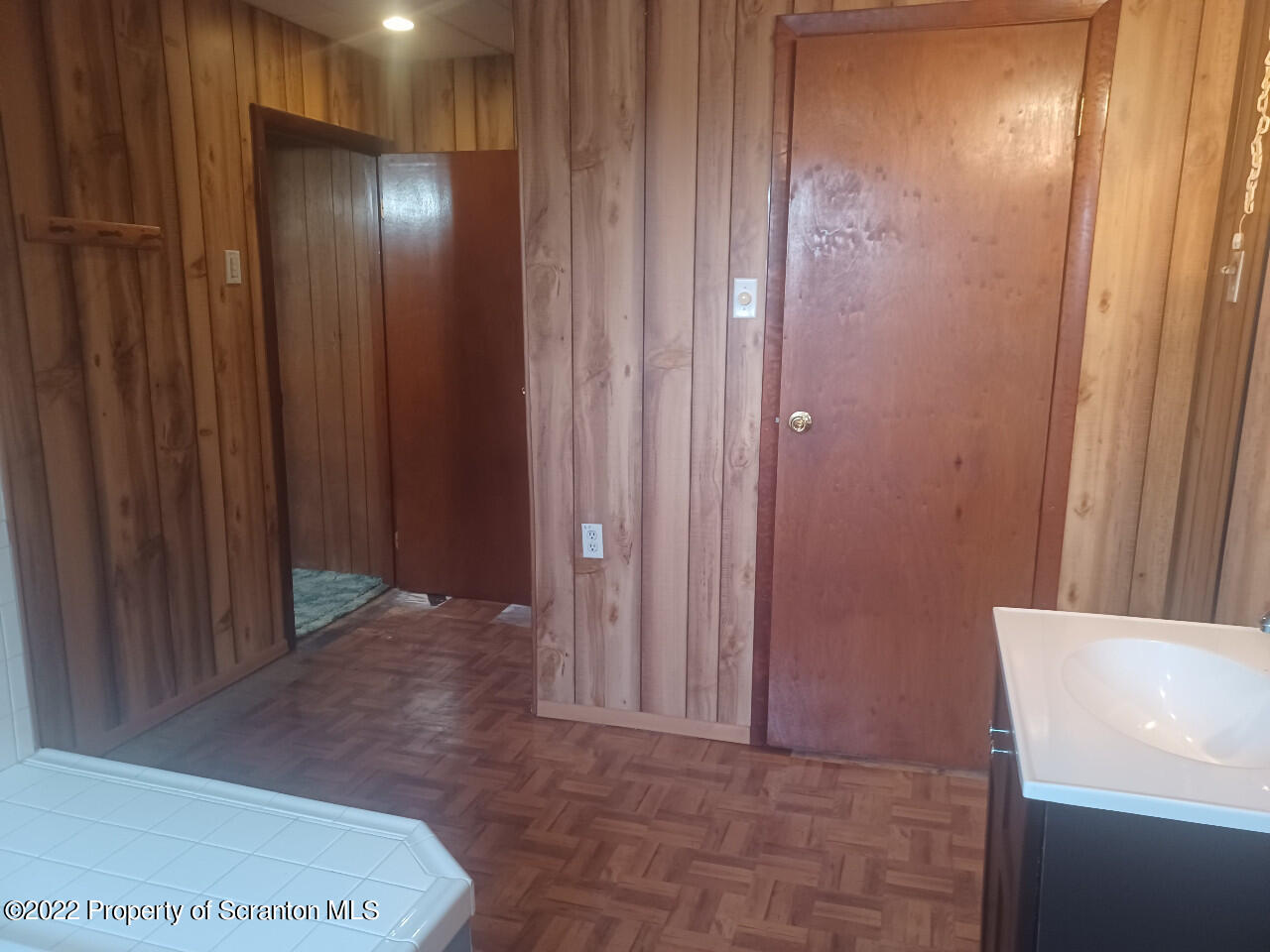 2032 Delaware Street Dunmore, PA 18512 - Photo 36 of 51 2032 DELAWARE ST 2ND BATHROOM PIC 2