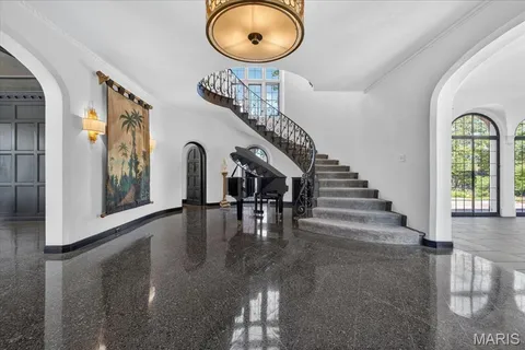 $4,850,000 | 5795 Lindell Boulevard, St. Louis, MO 63112