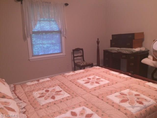 2921 St Claire Road Winston-Salem, NC 27106 - Photo 12 of 15 Gallery Image 12