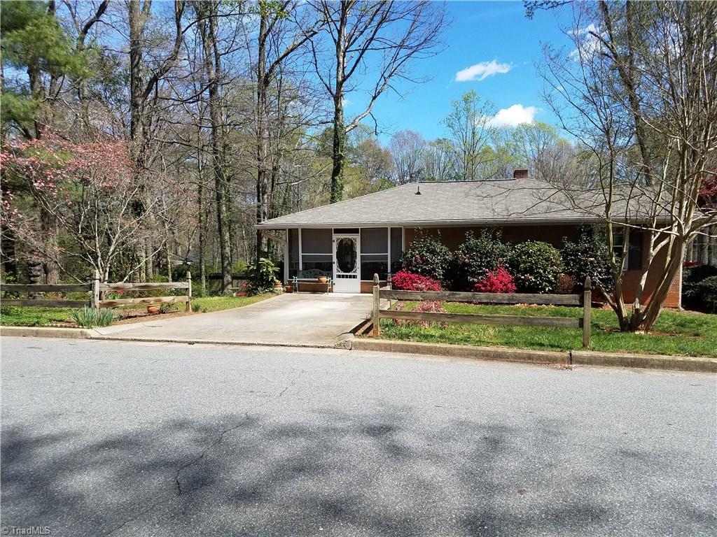 2921 St Claire Road Winston-Salem, NC 27106 - Photo 4 of 15 Gallery Image 4