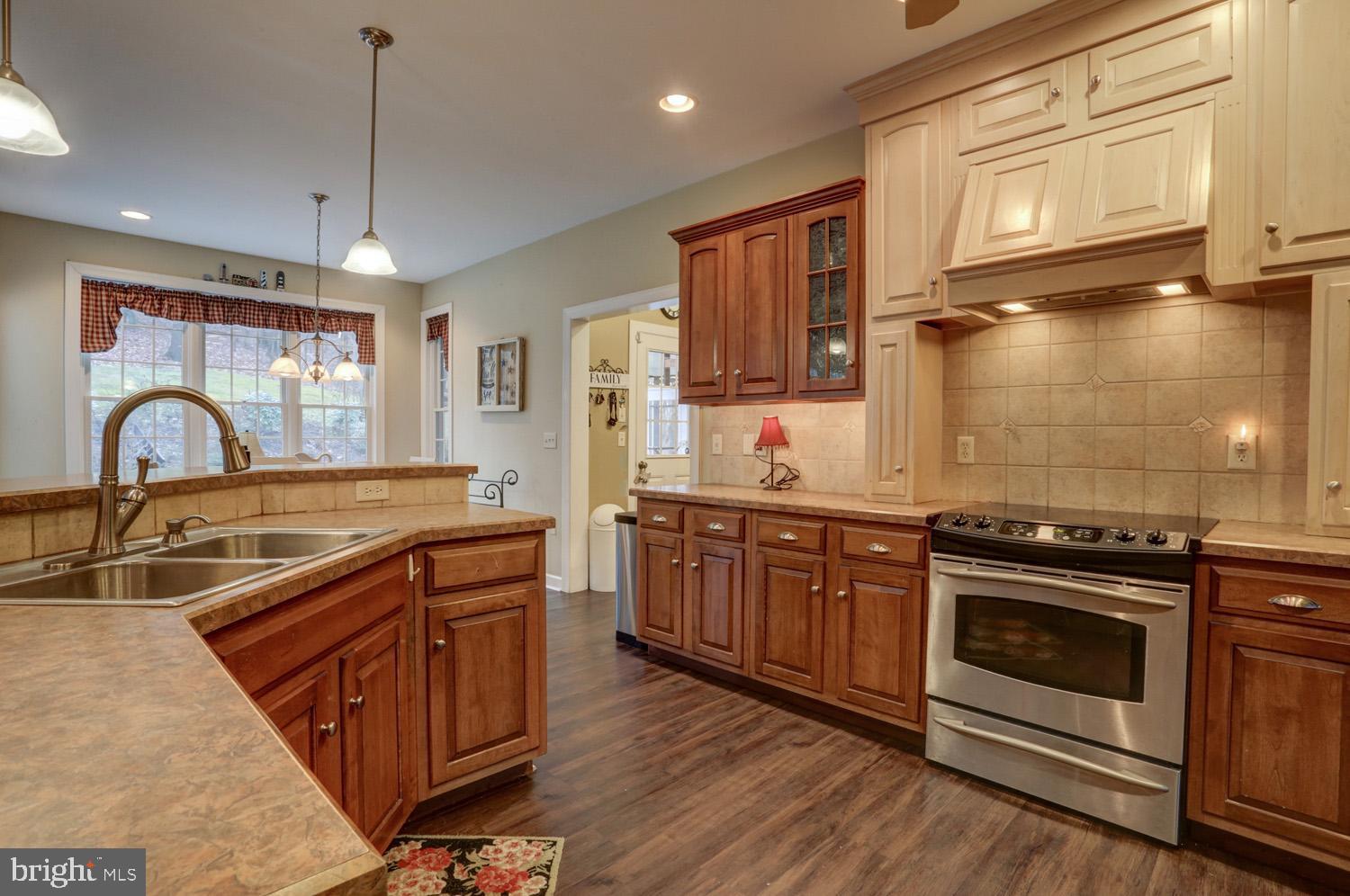 895 Laurel Ridge Road Reinholds, PA 17569 - Photo 25 of 54