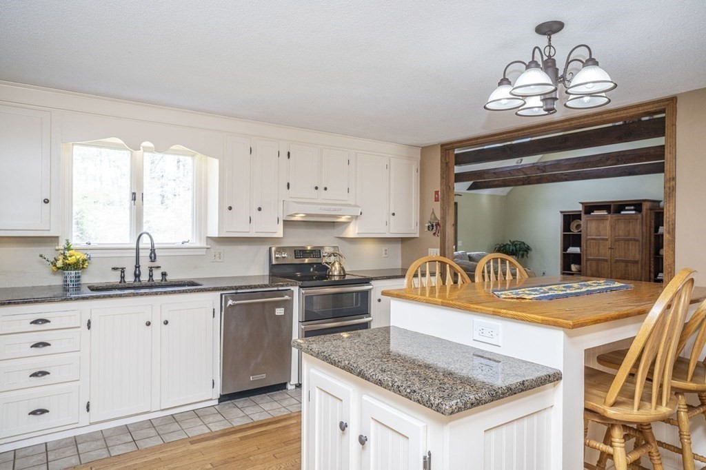 117 Howland Road Lakeville, MA 02347 - Photo 13 of 30