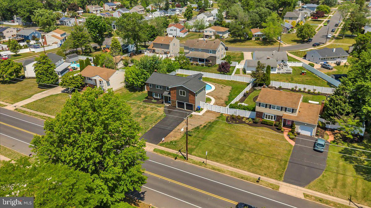 2504 Church Road Cinnaminson, NJ 08077 - Photo 76 of 79 an aerial view of a house with swimming pool and ocean view