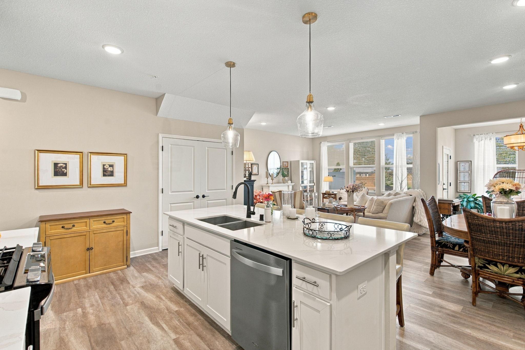 11271 Brookview Road Woodbury, MN 55129 - Photo 13 of 47 Gallery Image 13