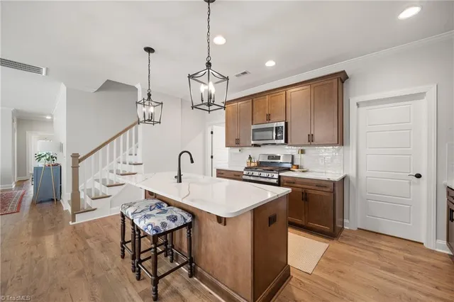 $559,000 | 1736 Eastover Drive, Kernersville, NC 27284