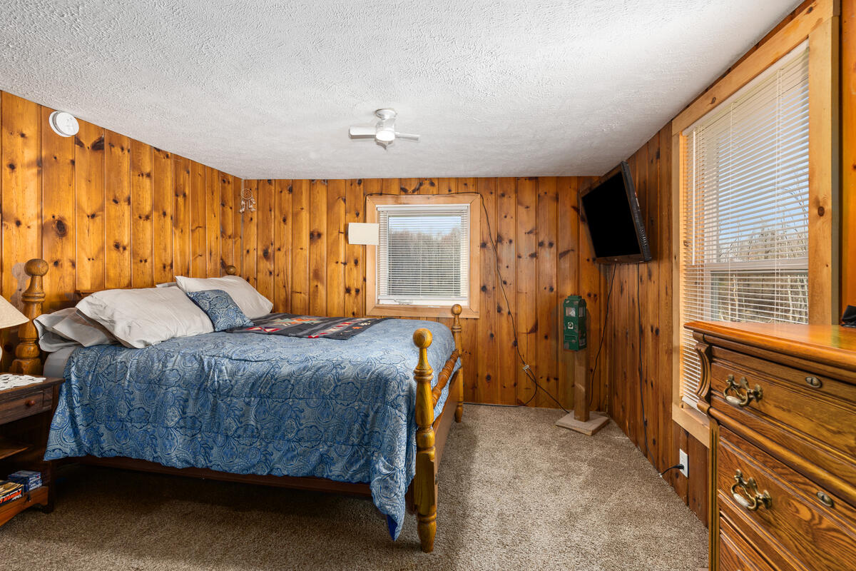 517 West Fenwick Road Fenwick, MI 48834 - Photo 12 of 25 https___photoreal.io_wp-content_photorea
