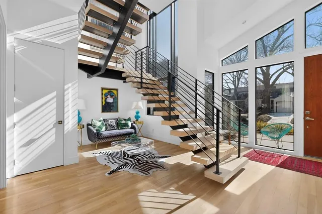 $2,300,000 | 6915 Pasadena Avenue, Dallas, TX 75214