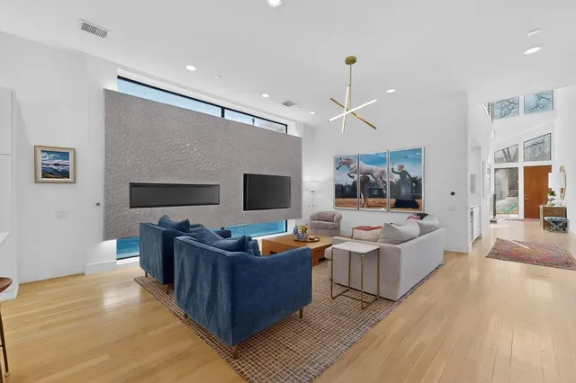 $2,300,000 | 6915 Pasadena Avenue, Dallas, TX 75214