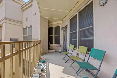 $220,000 | 870 Mayson Turner Road Northwest, Unit 1311, Atlanta, GA 30314