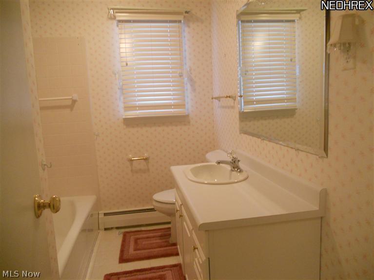 57 Mistletoe Road Niles, OH 44446 - Photo 4 of 15 Gallery Image 4