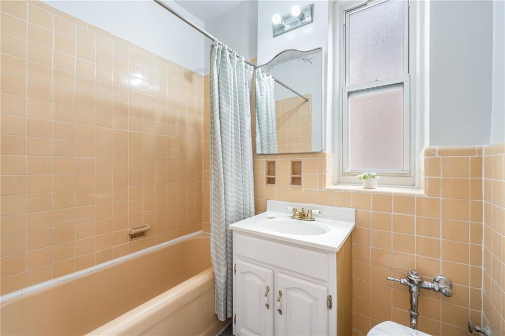 1409 Albemarle Road, Unit 5B Brooklyn, NY 11226 - Photo 18 of 21