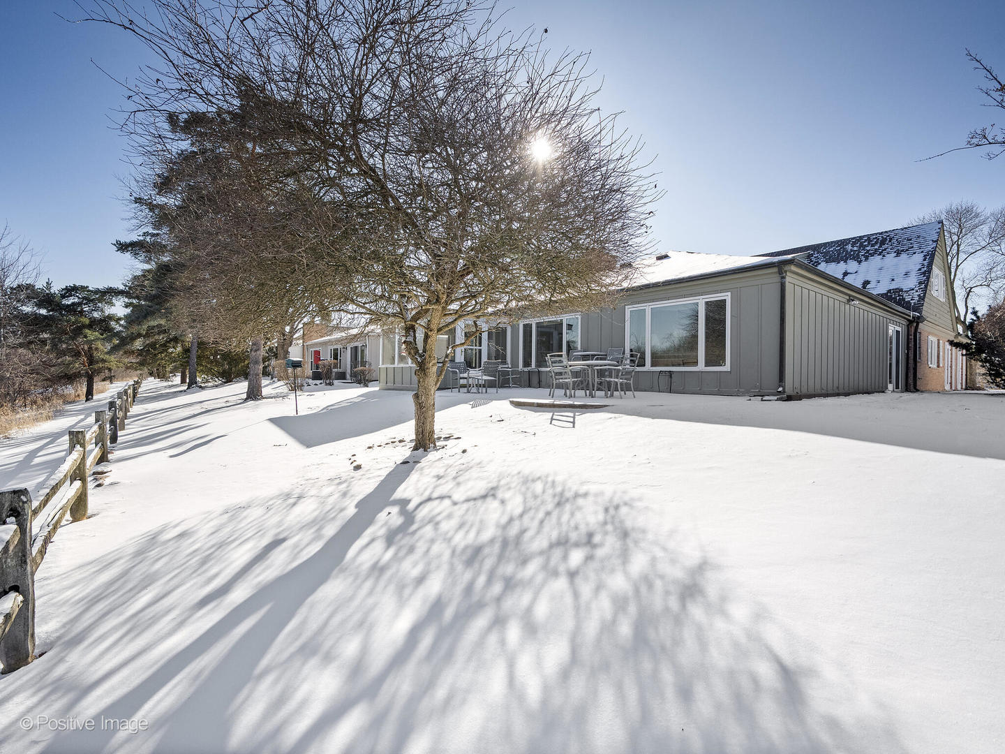 116 Rivershire Lane Lincolnshire, IL 60069 - Photo 27 of 27 a view of outdoor space yard and patio