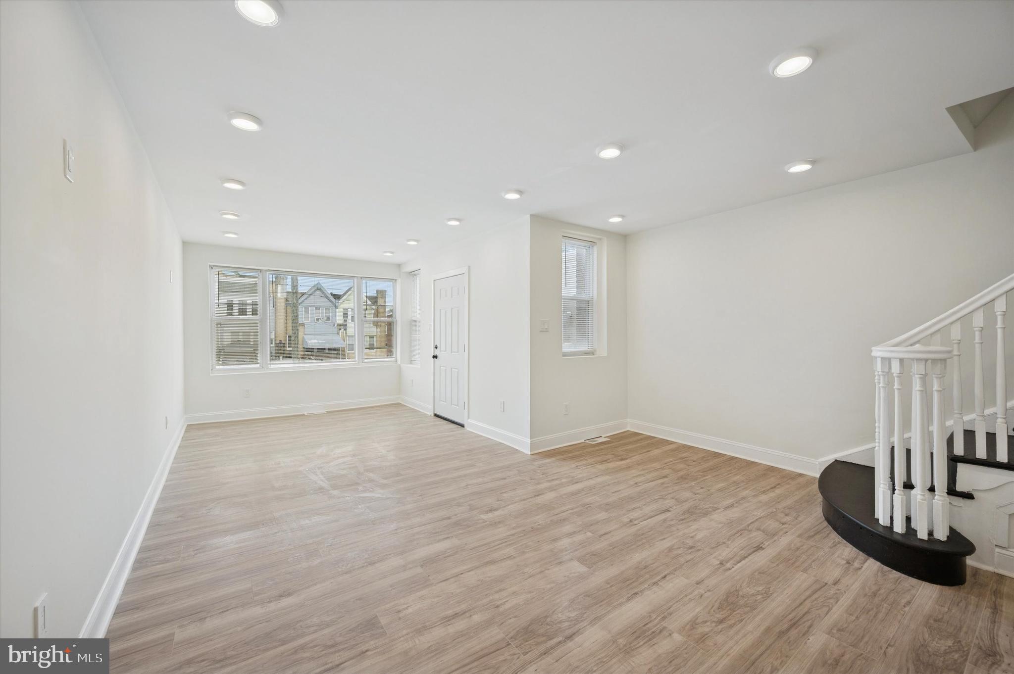 5232 Arlington Street Philadelphia, PA 19131 - Photo 4 of 26 Living Room