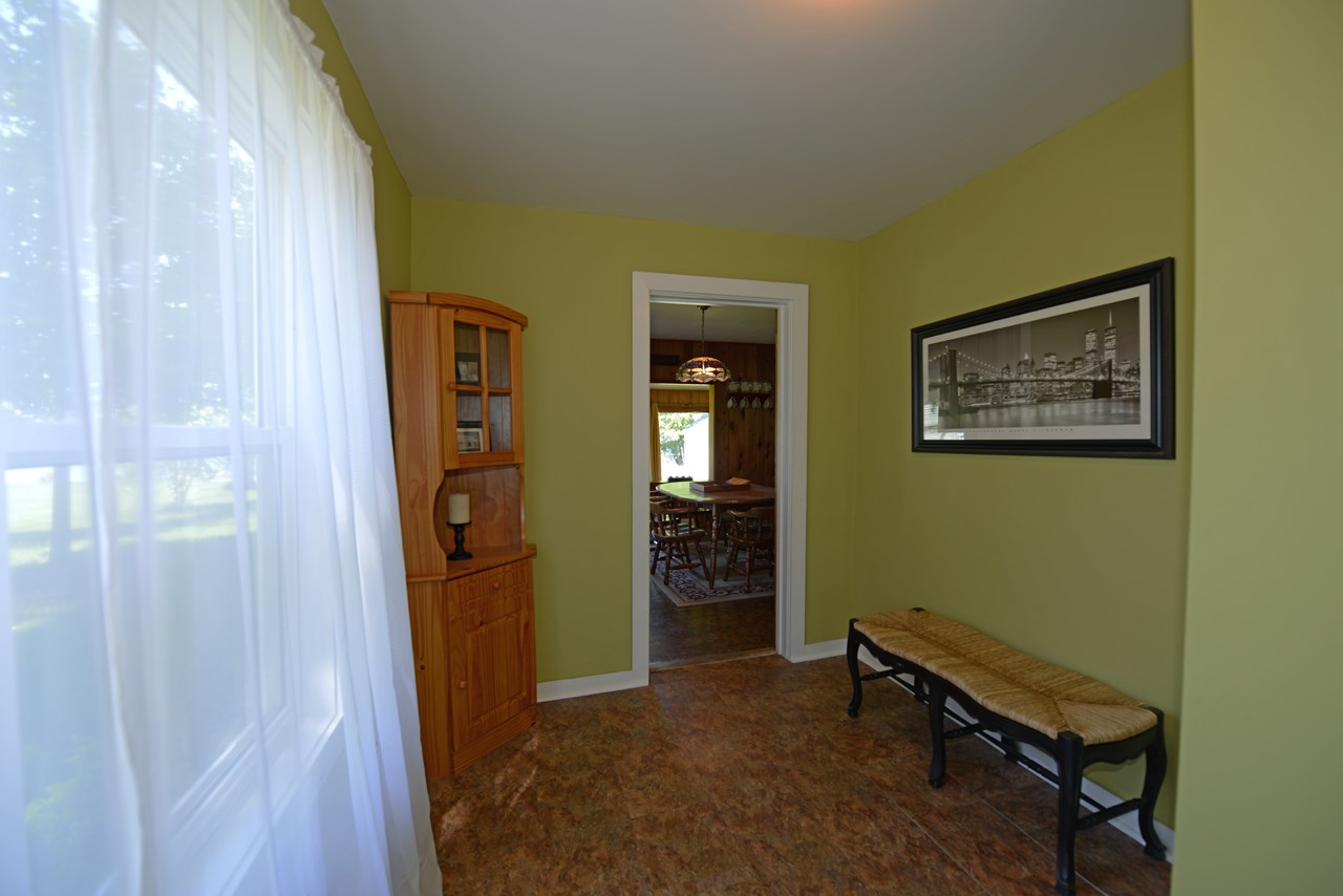 8530 South Lakeview Road Traverse City, MI 49684 - Photo 29 of 31 1800958-28.JPG